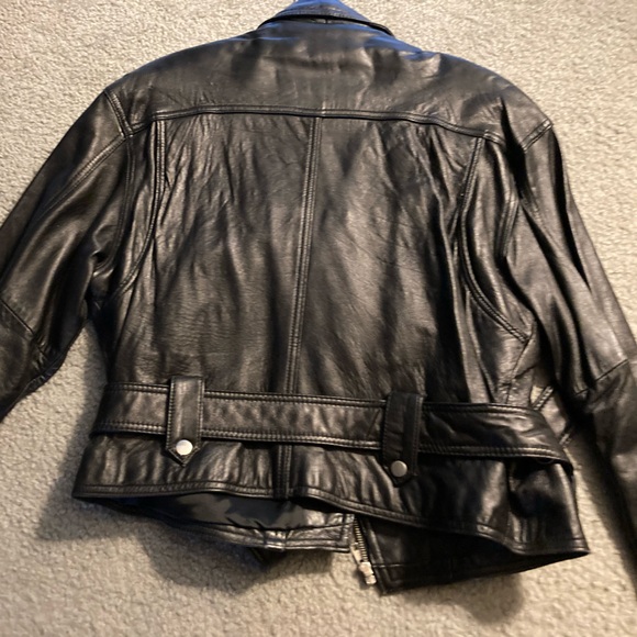Woman’s genuine leather med motorcycle jacket - Picture 4 of 4
